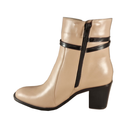 Ghete Model 398 Nude [1]