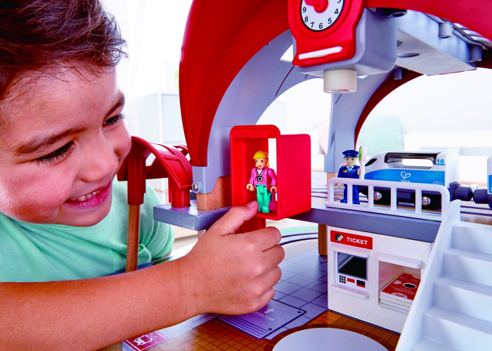 Set Circuit Tren din Lemn si Gara cu Sunete si Lumini Hape [2]
