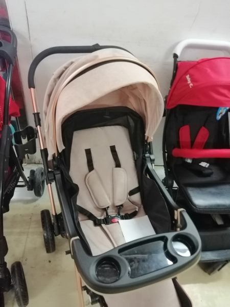 Carucior sport Baby Care cu masuta si husa de picioare [3]