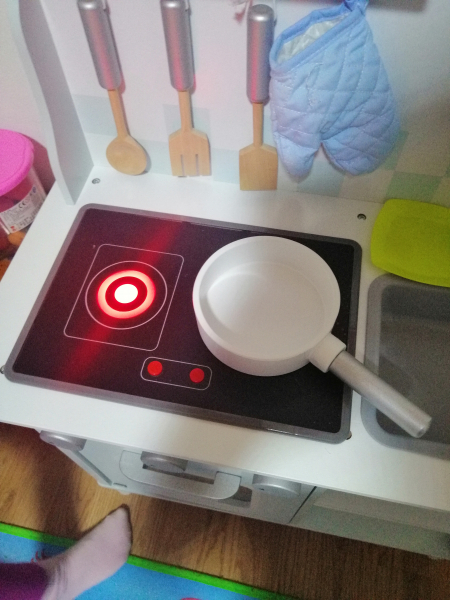 Bucatarie din Lemn cu Sunete si Lumini Kitchenette [14]