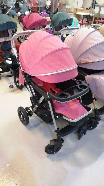 Carucior sport Baby Care cu masuta si husa de picioare [2]