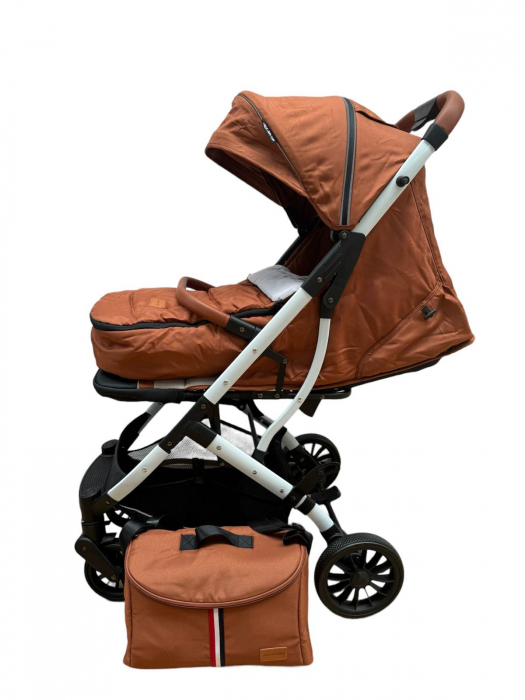 Carucior Sport Tip TroCarucior Sport Tip Troller cu Sac de Dormit si Geanta pentru Accesorii Bebelusi Maroer cu Sac de Dormit si Geanta pentru Accesorii Bebelusi Kaki [2]