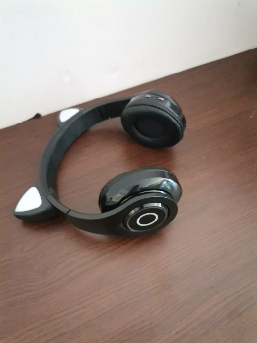 Casti Audio Copii Wireless Urechi de Pisica Microfon si Lumini Led [3]
