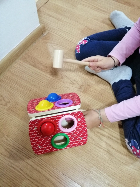 Casuta din lemn multifunctionala cu bile si ceas "BALL HOUSE" [7]