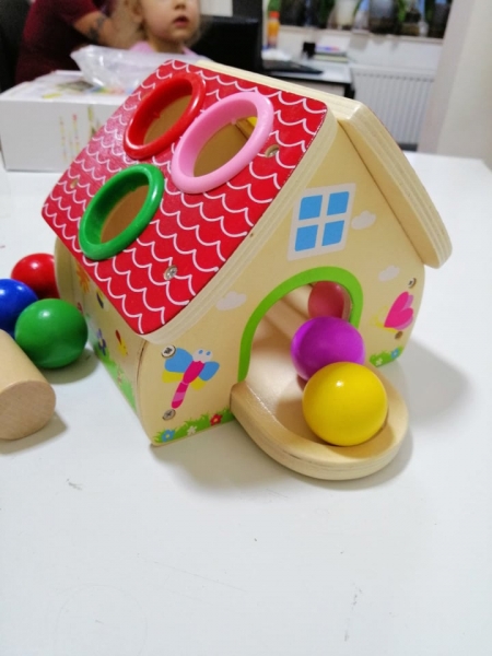Casuta din lemn multifunctionala cu bile si ceas "BALL HOUSE" [11]