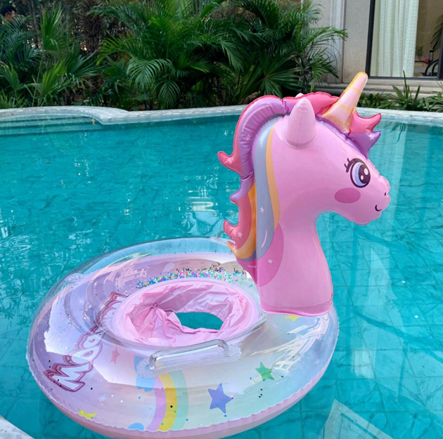 Colac Gonflabil roz sub forma de Unicorn [3]
