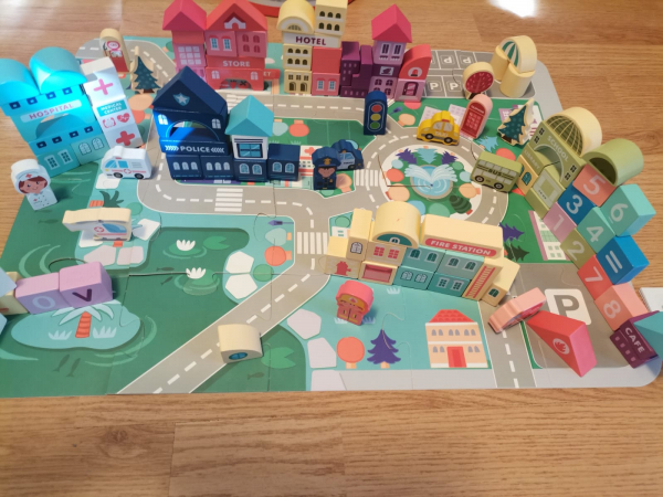Cuburi din Lemn Orasul cu Covor Puzzle [17]