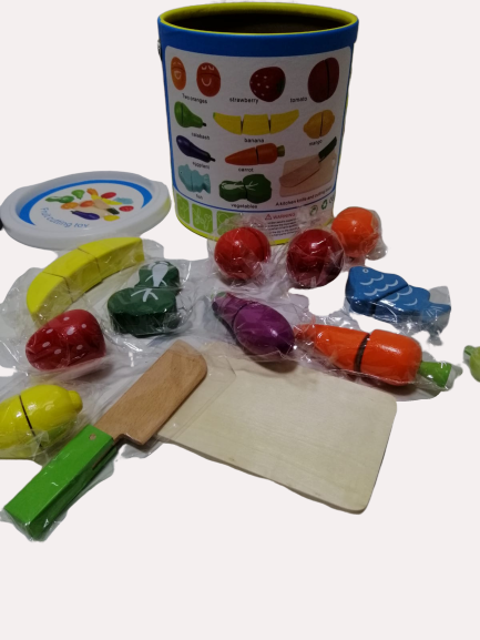 Galetusa cu fructe si legume din lemn de feliat 12 piese [2]