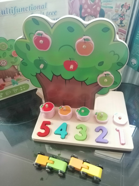 Joc din Lemn Pomul Multifunctional, Pista, Cifre si Fructe [9]