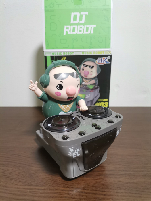 Jucarie interactiva Dj Porcusor cu lumini si sunete [2]