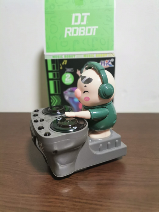 Jucarie interactiva Dj Porcusor cu lumini si sunete [3]