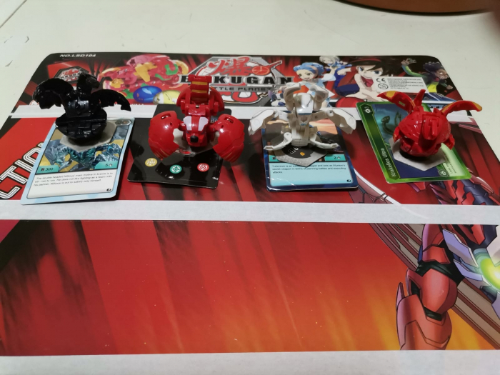 Set 4 bile Bakugan Battle Planet [9]