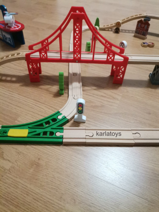 Set Ciruit Tren din lemn Mare  cu semne de circulatie [2]