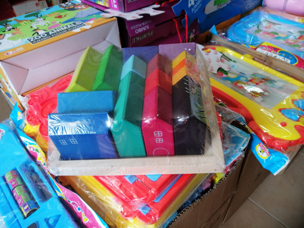 Set Cuburi Lemn Orasul Curcubeu - Rainbow House set 15 piese [6]