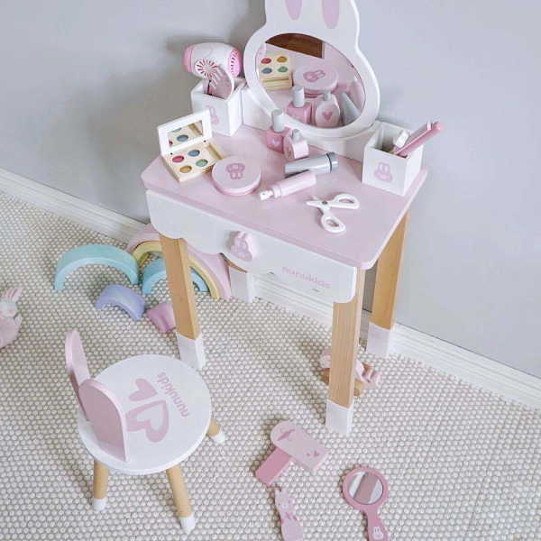 Set Masa si scaun Iepuras lemn Nunukids Masuta Infrumusetare [4]
