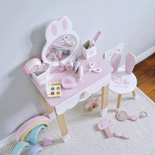 Set Masa si scaun Iepuras lemn Nunukids Masuta Infrumusetare [3]