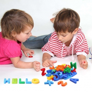 Table educative (3 ani +) - Set  litere de insiruit 120  buc