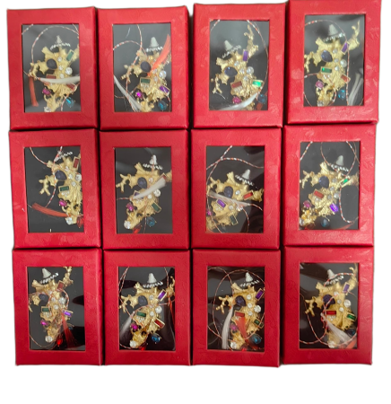 Cadouri - Set 12 Martisoare Brose Cosar cu Pietre Colorate in Cutie Cadou