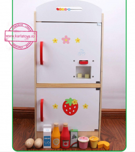 Set Bucatarie si Frigider de lemn Capsunica [4]