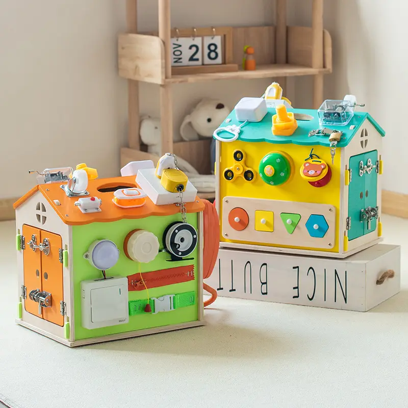 Centru Activitatii Montessori Busy Board Casuta Busy Box [3]