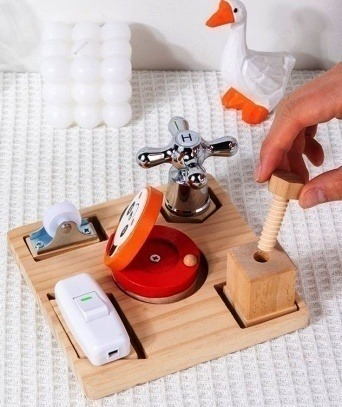 Jucarii - Jucarie senzoriala de tip busy board