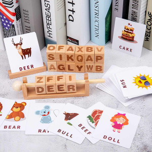 Table educative (3 ani +) - Joc Montessori din lemn Alfabetul 3D si carduri cuvinte in limba engleza
