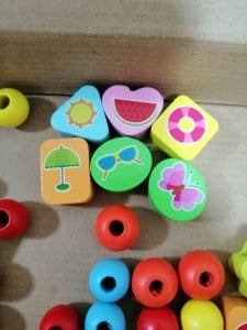 Jucarie de Lemn Snuruit Copacul - Anotimpurile cu margele si fructe 102 piese [7]