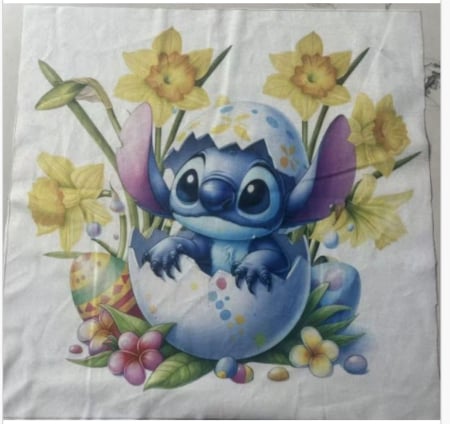 Camera copilului - Perna Decorativa din Plus Stitch in Ou – 42x42 cm