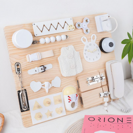 Jucarii din lemn si Montessori - Placa senzoriala Montessori Busy Board cu telefon