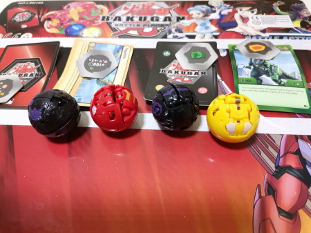 Set 4 bile Bakugan Battle Planet [6]