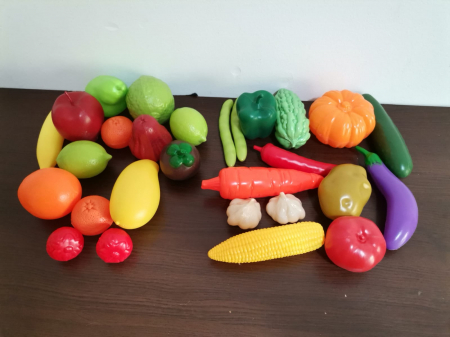 Bucatarii  de Jucarie(3 Ani+) - Set de invatare Fructe si Legume