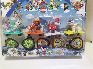 Masinute si Trenulete (3 ani+) - Set 4 figurine Patrula Catelusilor - Personaje din Patrula Catelusilor