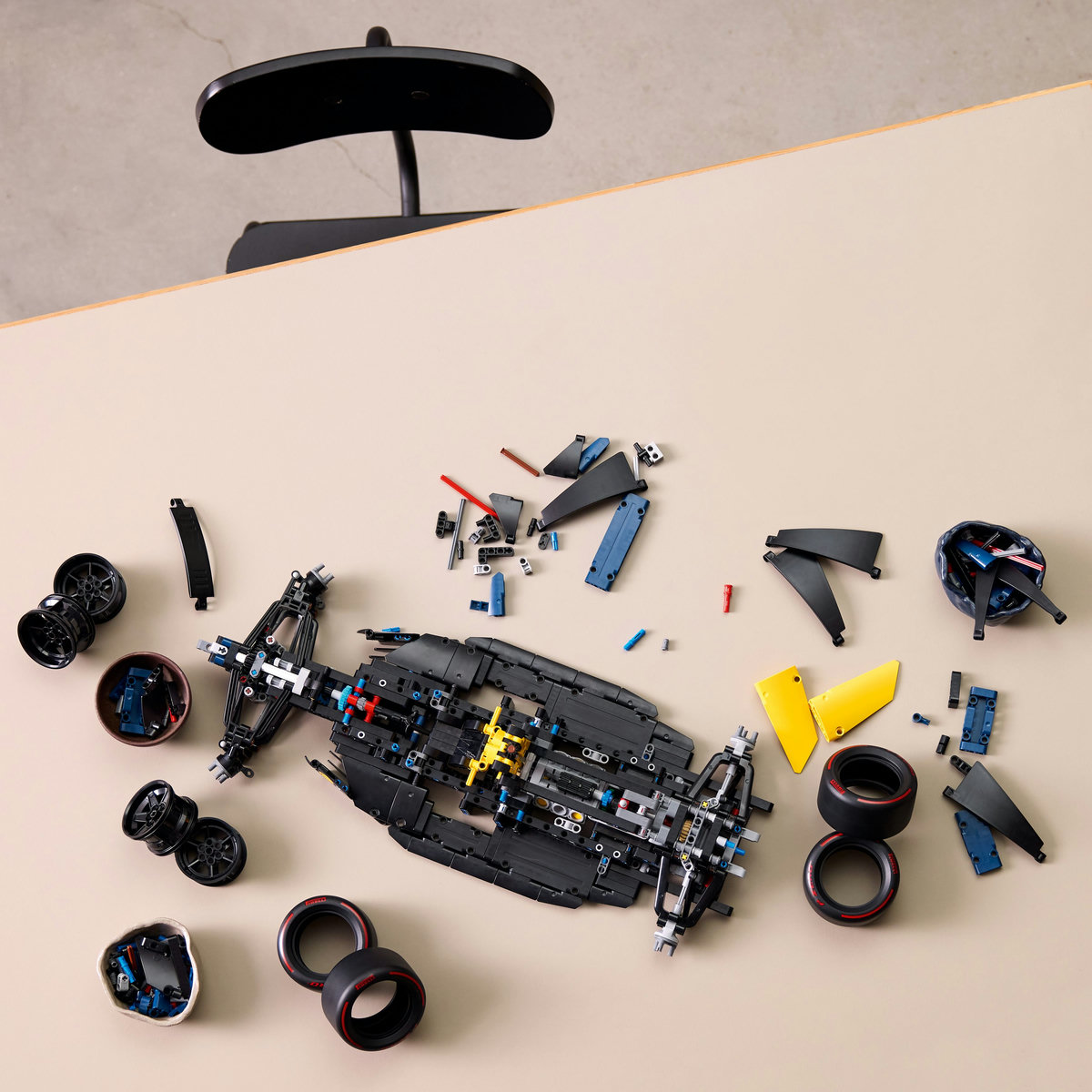  Masina F1 Oracle Red Bull Racing RB20 [6]