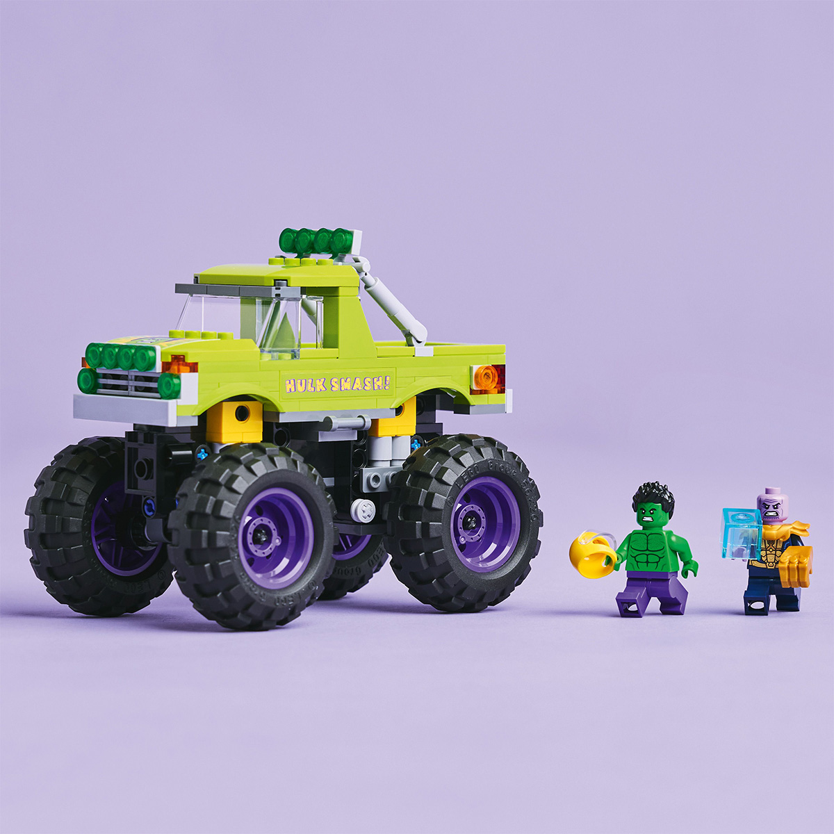  Hulk în vehicul de teren contra lui Thanos [4]