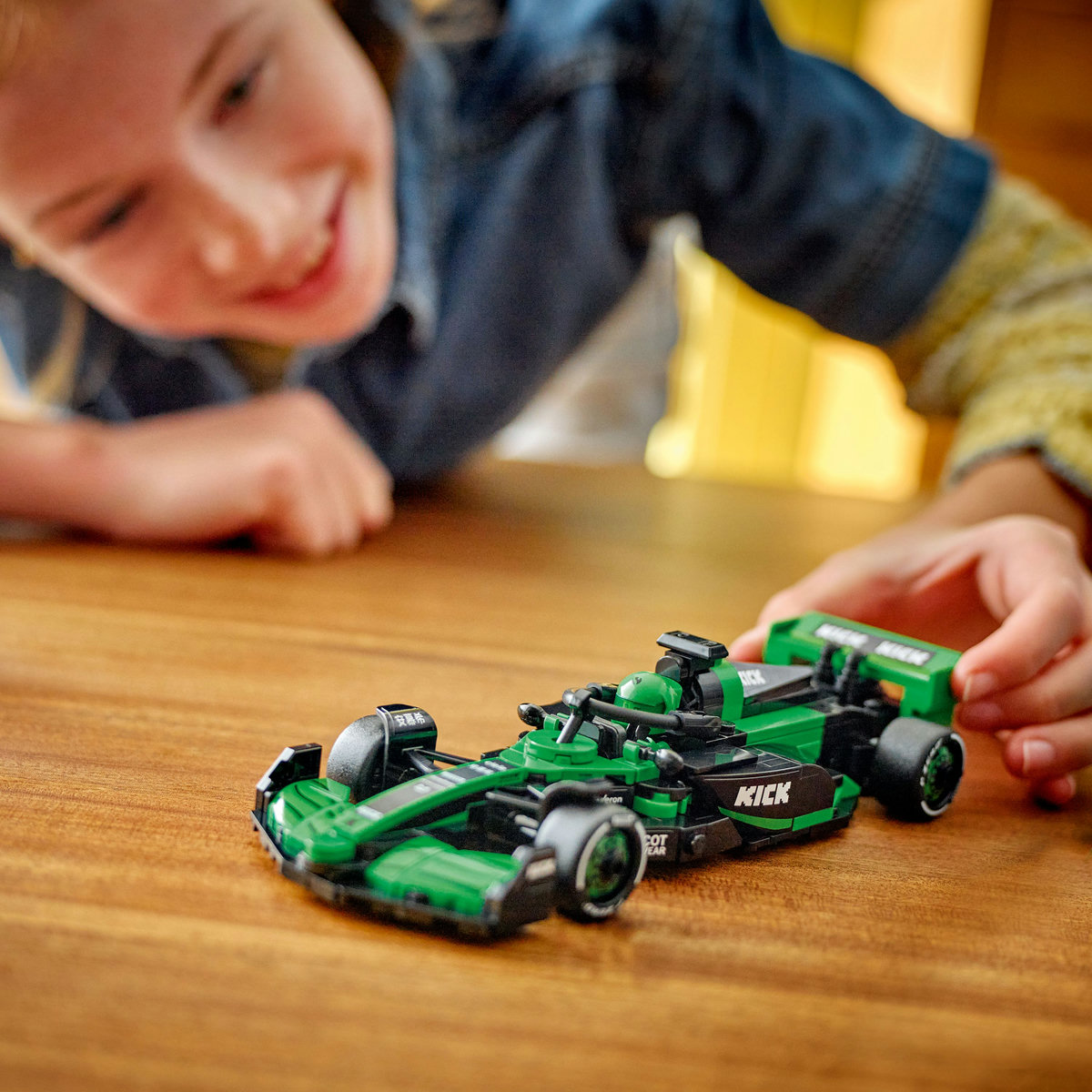  Masina de curse KICK Sauber F1® Team C44 [8]