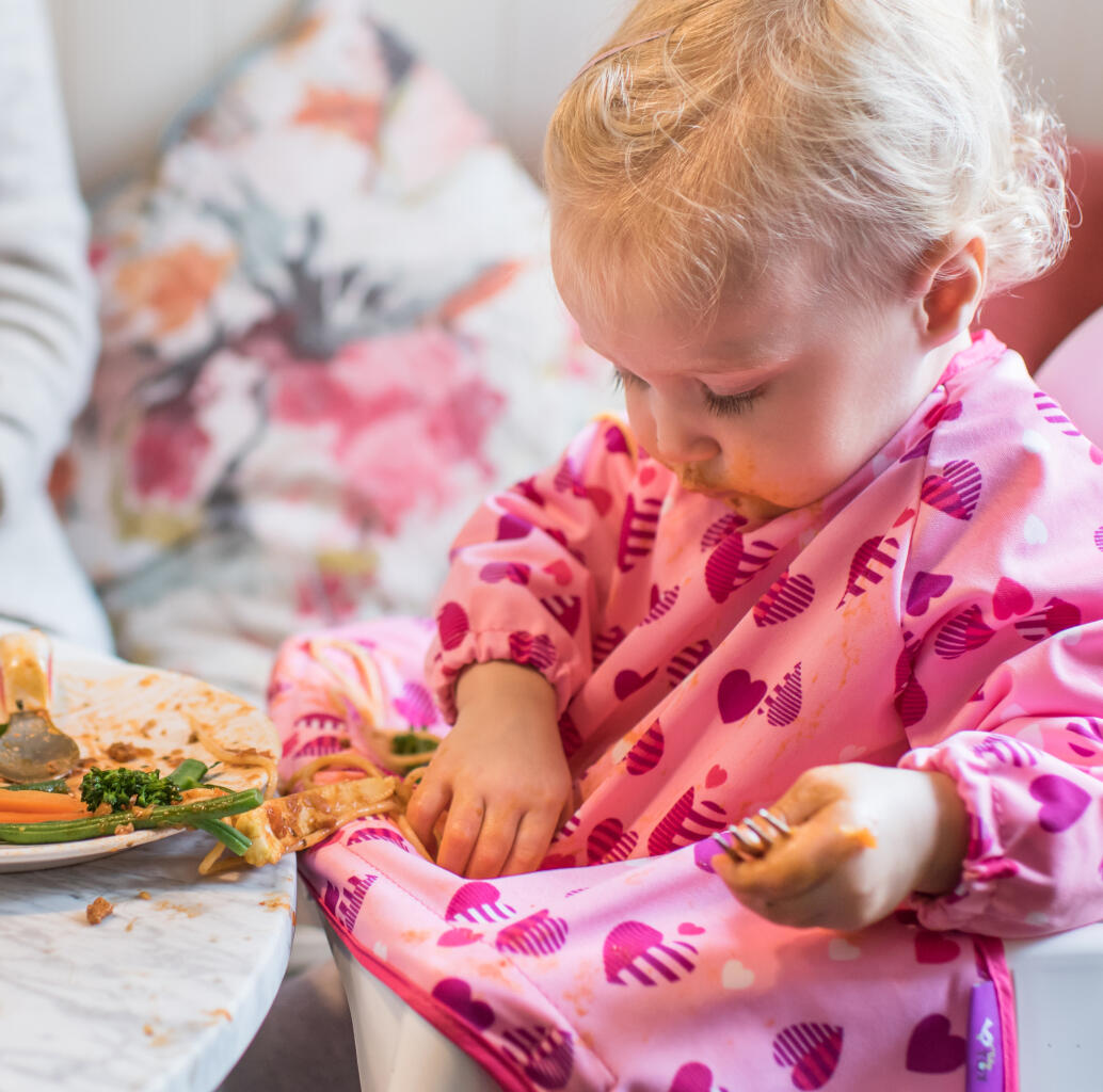 Baveta cu maneci si ventuze  - Inimioare [1]