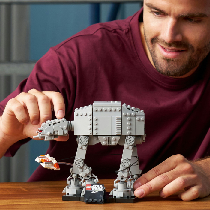AT-AT [4]