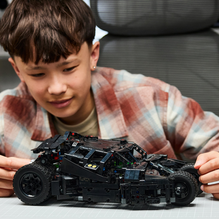 Batmobile Tumbler [4]