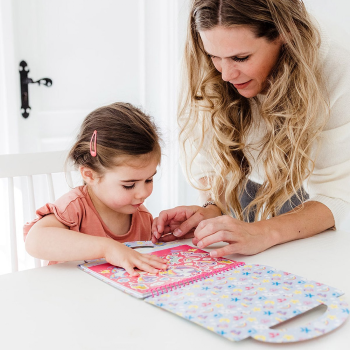 Carte cu activitati creative, Disney Lilo si Stitch [4]