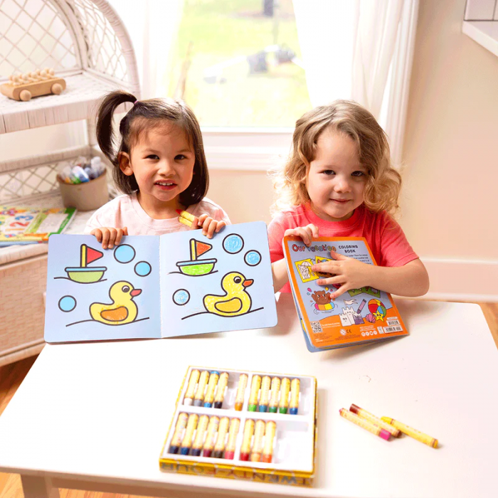 Carte de colorat cu contur reliefat - Our Vacation [3]