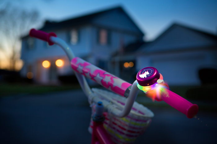 Clopoțel cu lumini LED multicolore pentru bicicletă, roz [6]