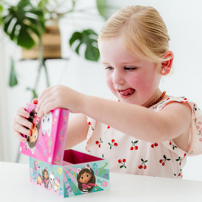 Cutie muzicala pentru bijuterii cu figurina Gabby Dollhouse si oglinda [7]