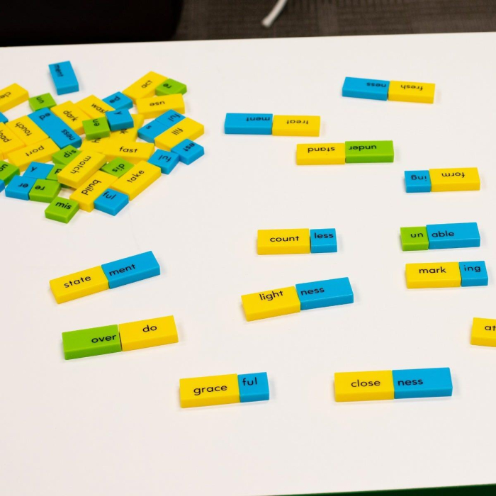 Domino pentru construit cuvinte [6]