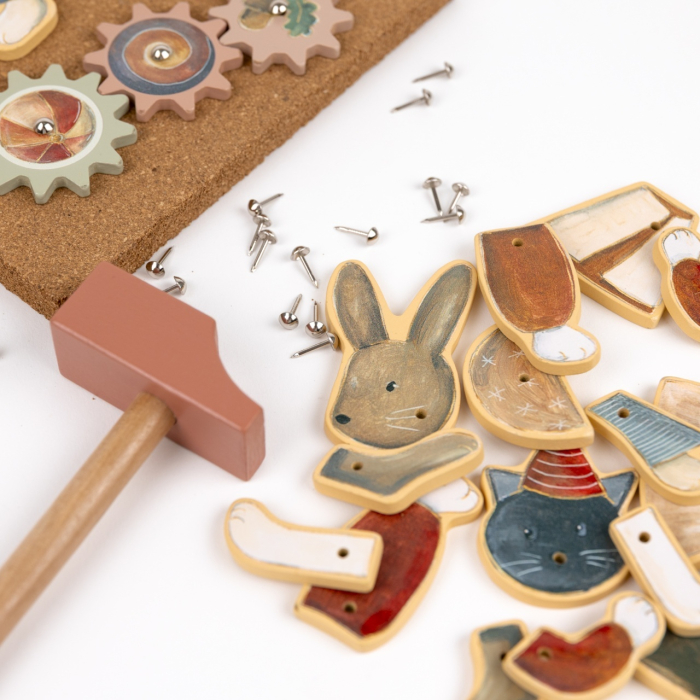Joc de indemanare cu ciocanel si panou din pluta, Egmont Toys [2]