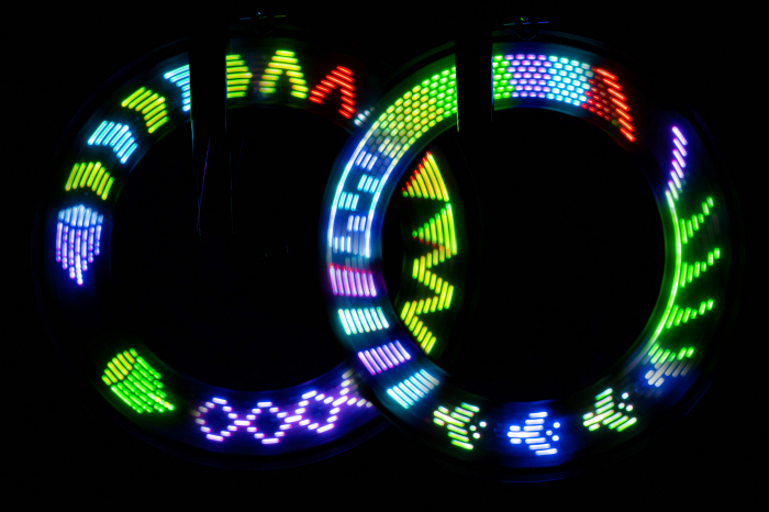 Lumină LED cu efecte animate pentru spițe bicicleta, ShapeBrightz [9]