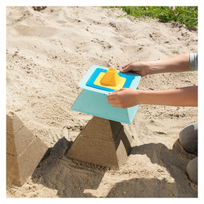 Pira, set forme pentru nisip piramide, Quut Toys [5]