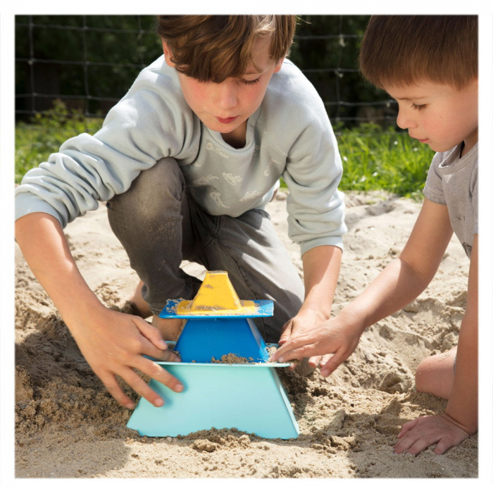 Pira, set forme pentru nisip piramide, Quut Toys [4]
