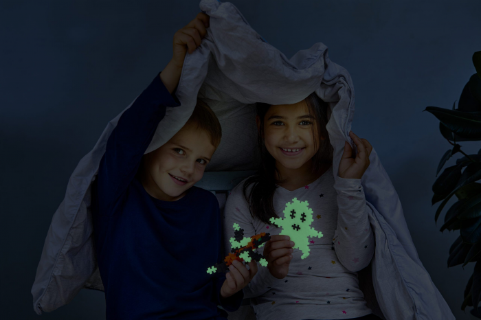 Set constructie educativ Plus-Plus Glow in the Dark, 3000 piese pentru activitati STEM si dezvoltare creativa [5]
