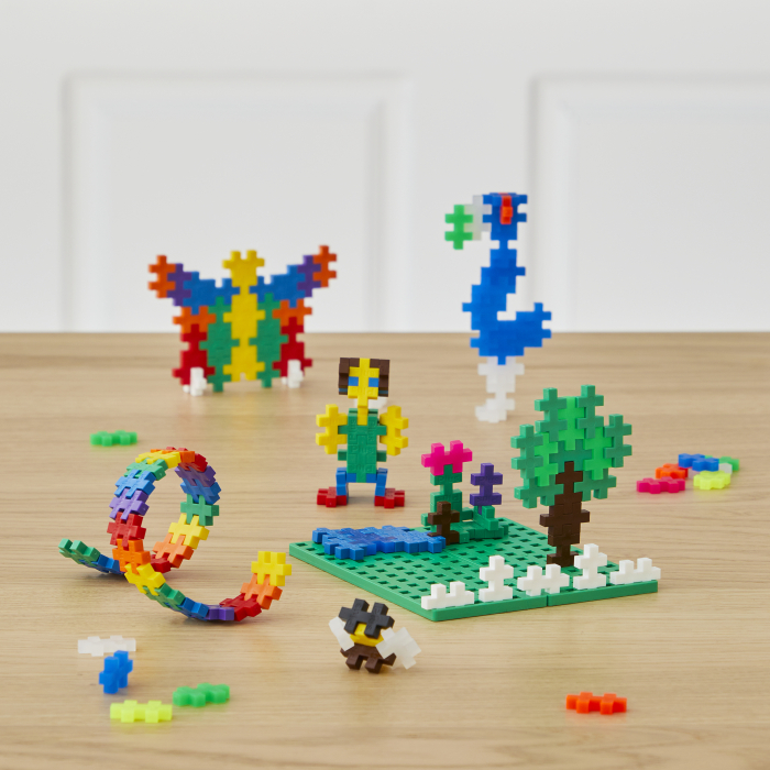Set constructie Plus-Plus, 600 piese, portabil, in cutie metalica, culori standard [3]