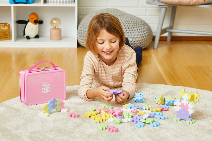 Set constructie Plus-Plus, 70 piese mari, portabil, in cutie metalica, culori pastelate [4]